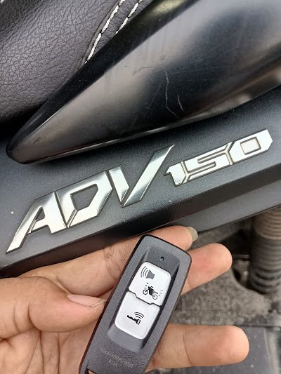 Buka Pintu Mobil Terkunci